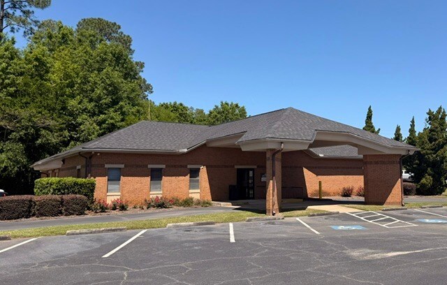 More Photos Of 555 Bluebird Blvd, Fort Valley Healthcare For Sale