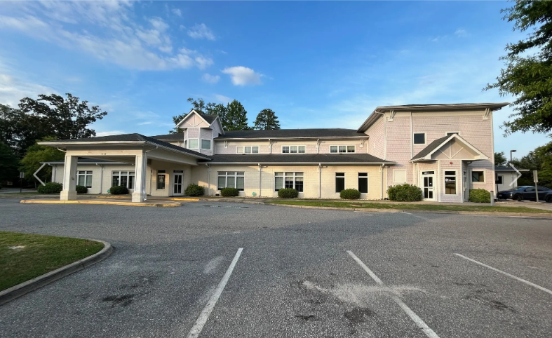 Primary Photo Of 1503 N Road St, Elizabeth City Medical For Lease