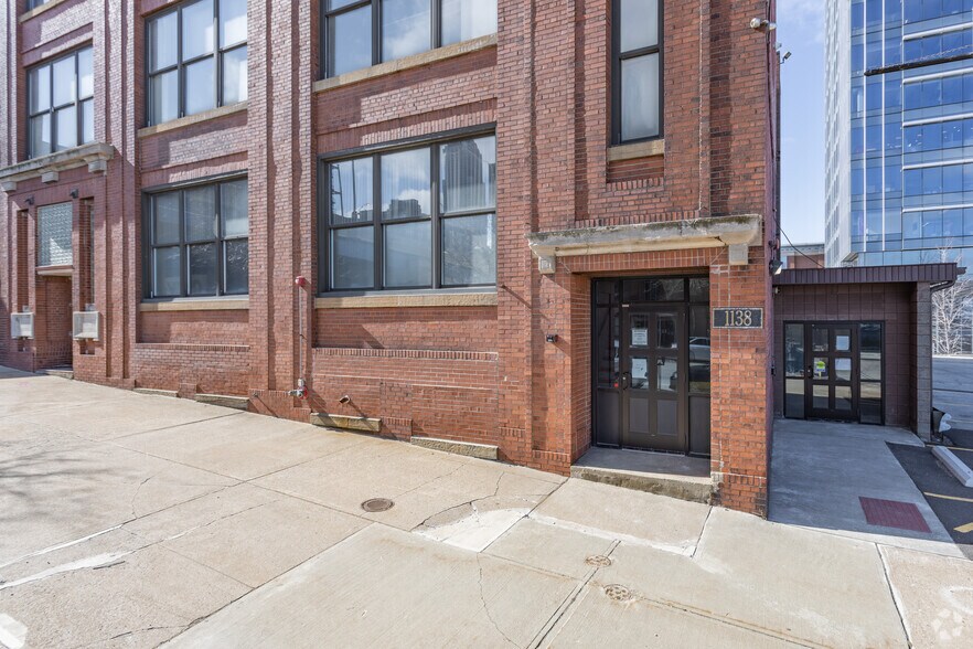 More Photos Of 1138 W 9th St, Cleveland Office For Sale