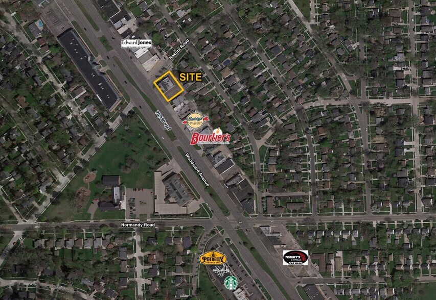 More Photos Of 32286 Woodward Ave, Royal Oak Restaurant For Lease