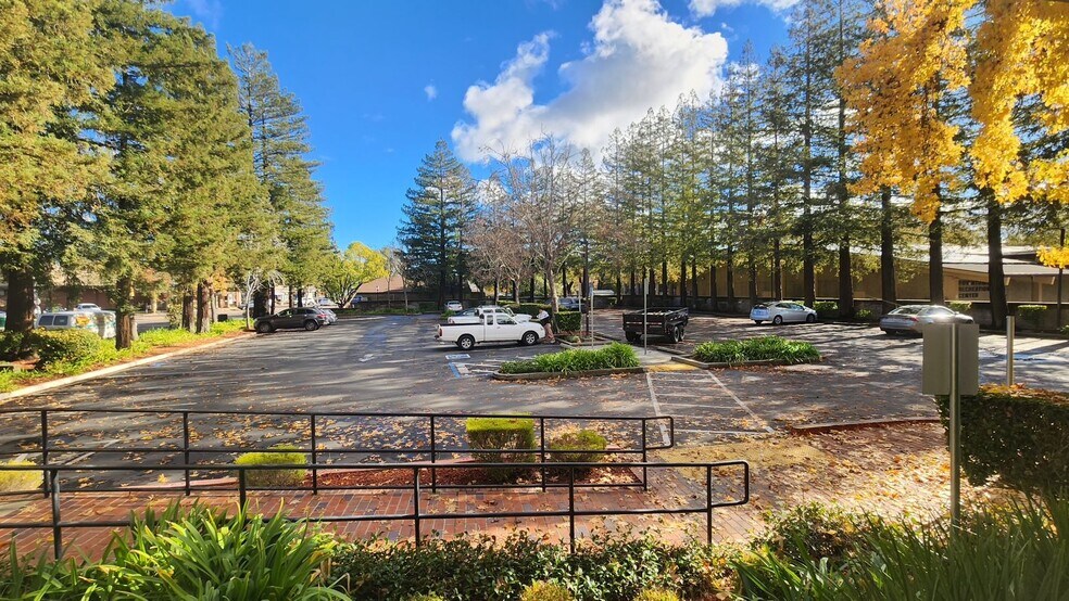 More Photos Of 1595 Grant Ave, Novato General Retail For Sale