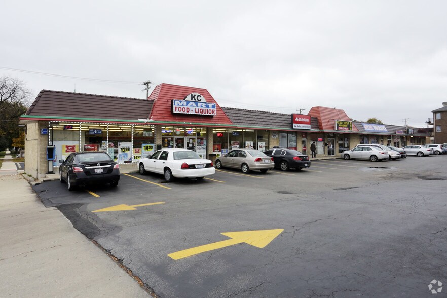 More Photos Of 7401-7415 Archer Ave, Summit Storefront For Lease