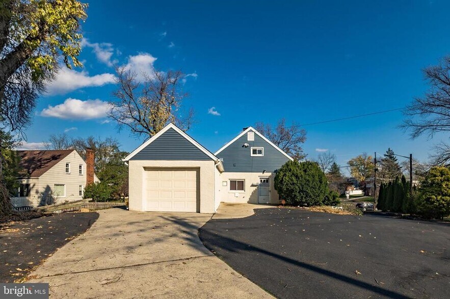 More Photos Of 201 E Cuthbert Blvd, Haddon Township Office Residential For Sale