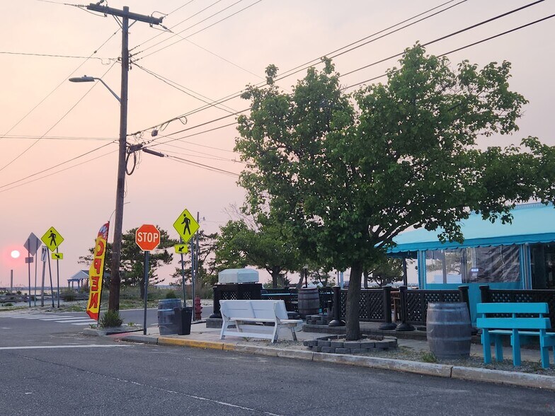 More Photos Of 607 Bay Blvd, Lavallette Restaurant For Sale