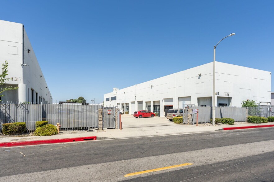More Photos Of 127-129 S 8th Ave, La Puente Warehouse For Sale