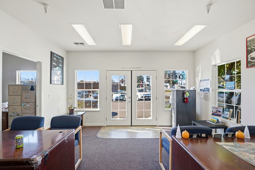 More Photos Of 1380 Sebastopol Rd, Santa Rosa Auto Dealership For Sale