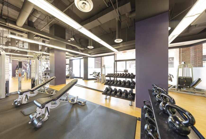 More Photos Of 1701 Duke St, Alexandria Office For Lease