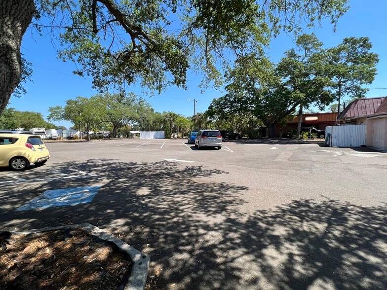 More Photos Of 2284 Gulf To Bay Blvd, Clearwater Restaurant For Sale