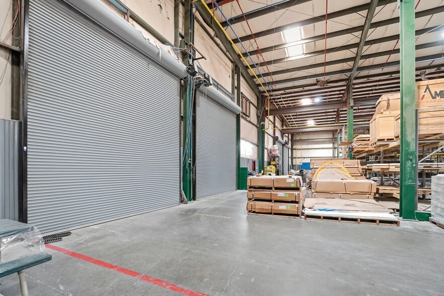 More Photos Of 10700 John Price Rd, Charlotte Warehouse For Lease