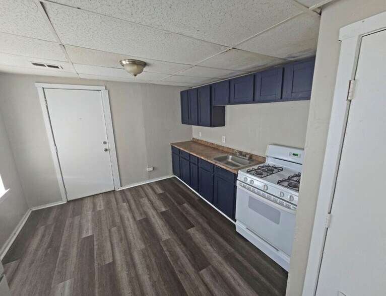 More Photos Of , Springfield Multifamily For Sale