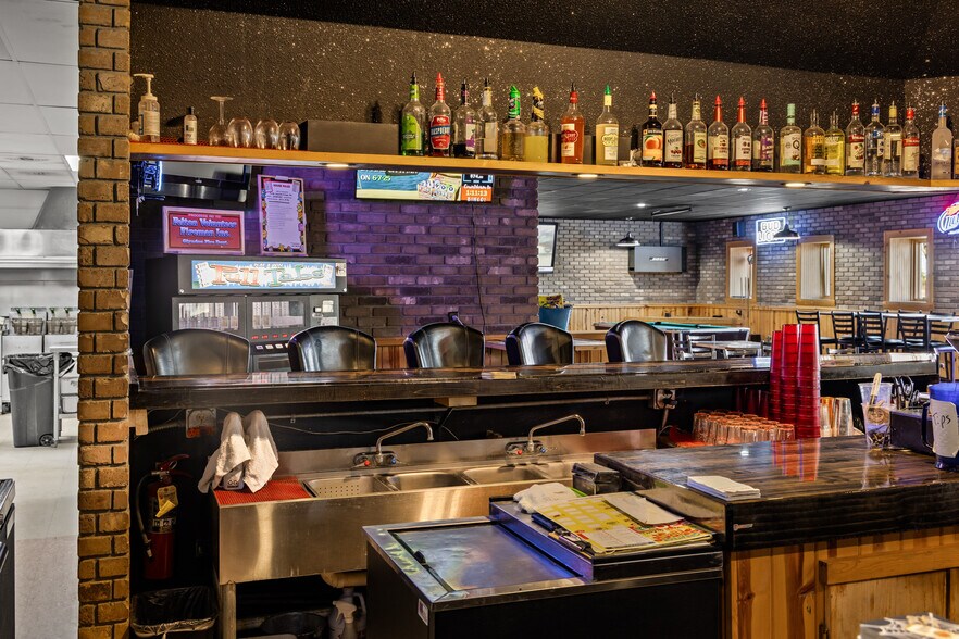 More Photos Of 205 1st St SW, Glyndon Restaurant For Sale