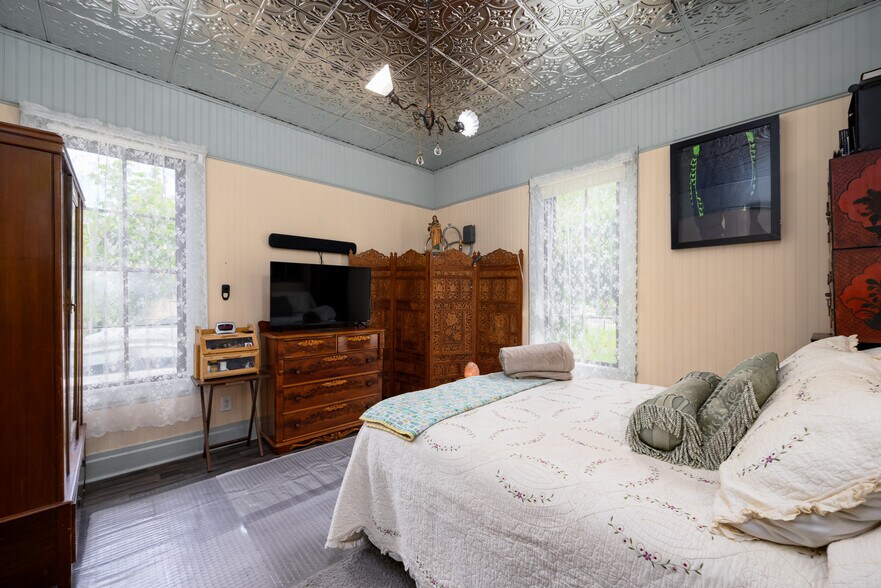 More Photos Of 236 SE Stephens St, Roseburg Hospitality For Sale