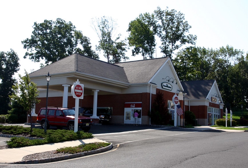More Photos Of 546-574 Allen Rd, Basking Ridge General Retail For Lease