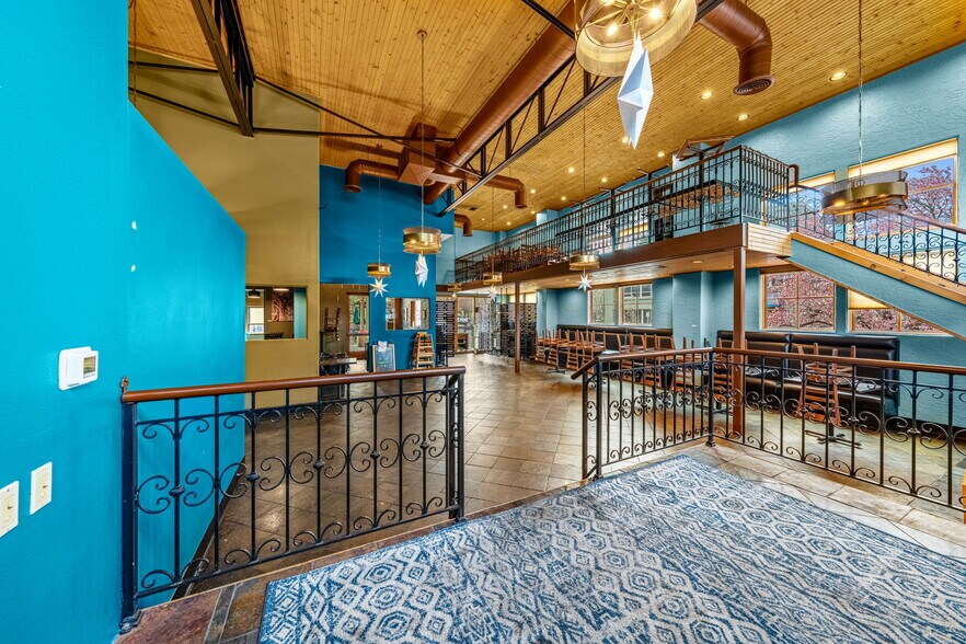 More Photos Of 701 E 2nd Ave, Durango Showroom For Lease