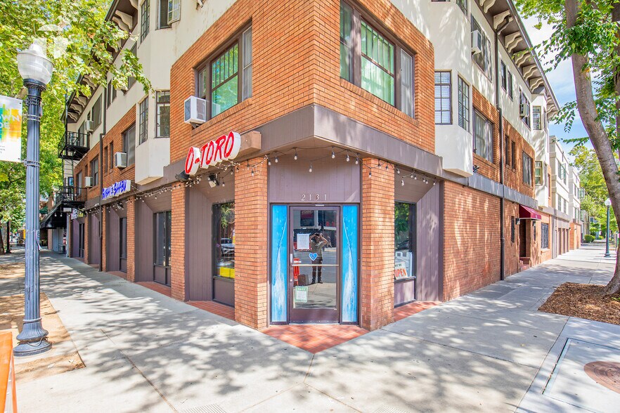 More Photos Of 916-926 22nd St, Sacramento Apartments For Sale