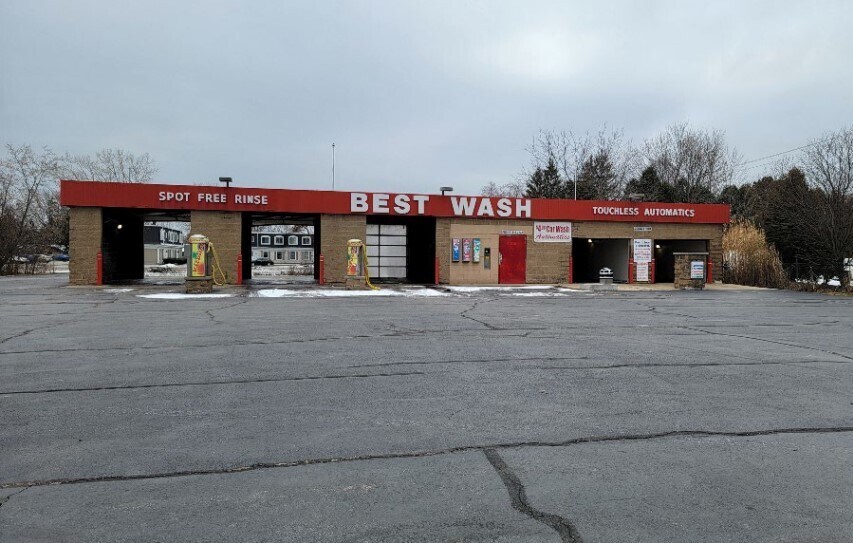 Primary Photo Of 3195 W Spencer St, Appleton Carwash For Sale