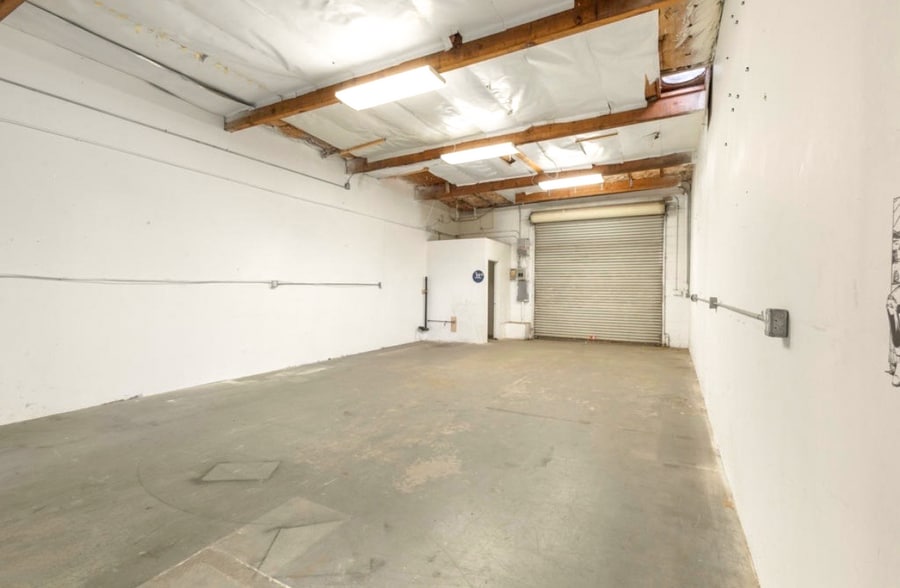 More Photos Of 2261 Palma Dr, Ventura Warehouse For Sale