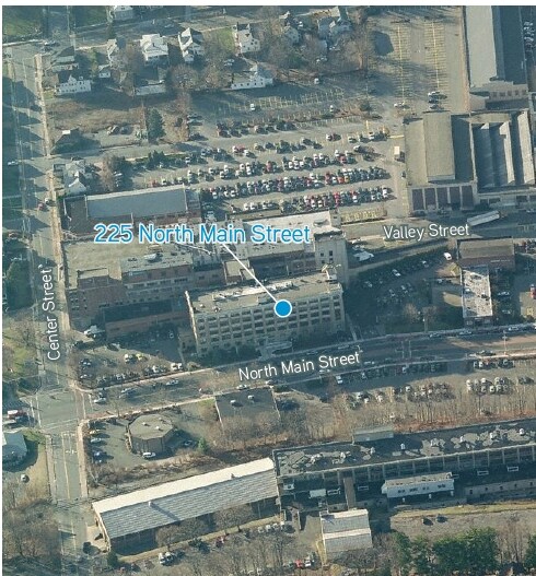 More Photos Of 225 N Main St, Bristol Coworking Space