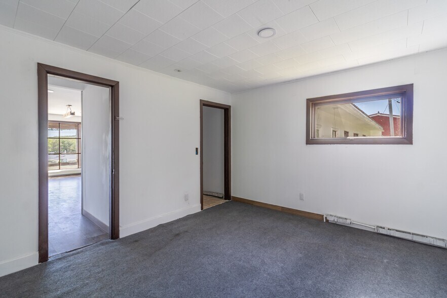 More Photos Of 196 US Route 1, Bucksport Hotel For Sale