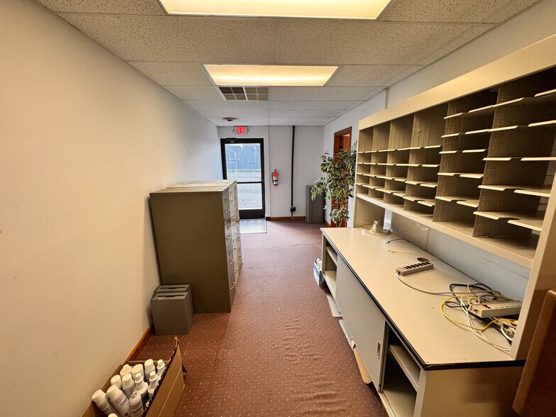 More Photos Of 95 E Main St, Carrollton Office For Sale