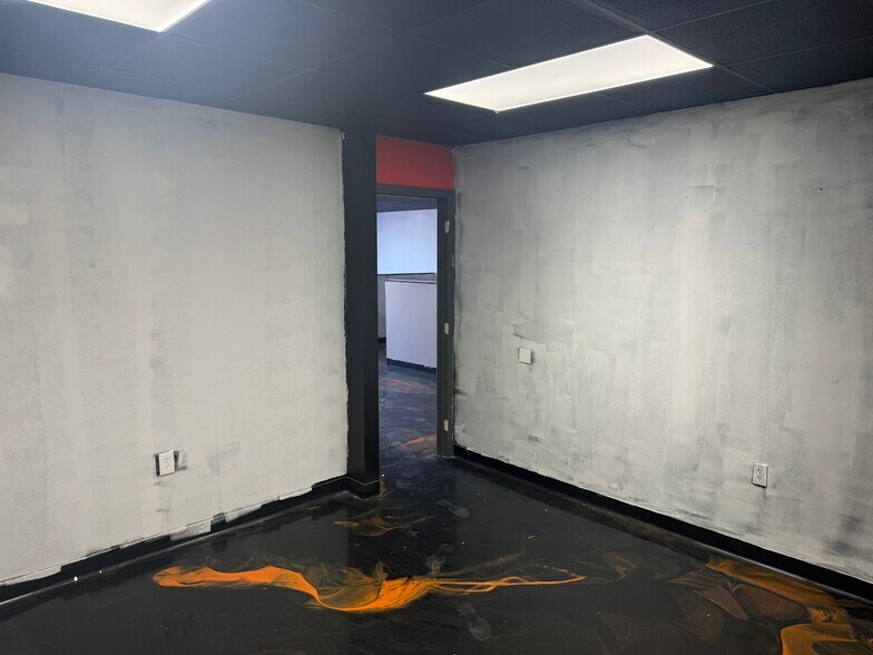 More Photos Of 1723 W Kennedy Blvd, Tampa Storefront Retail Office For Lease