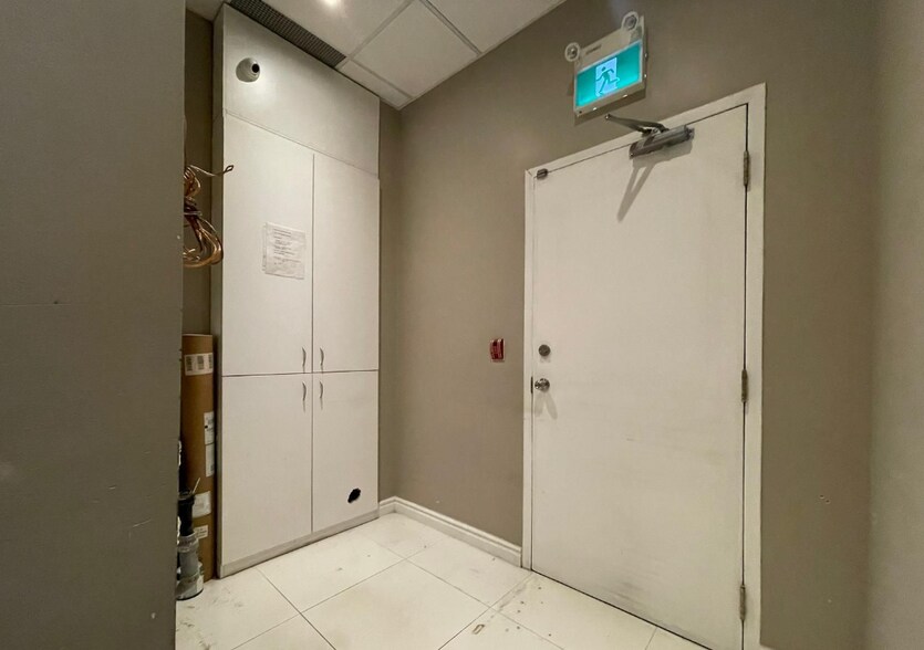 More Photos Of 550 Hwy-7, Richmond Hill General Retail For Sale