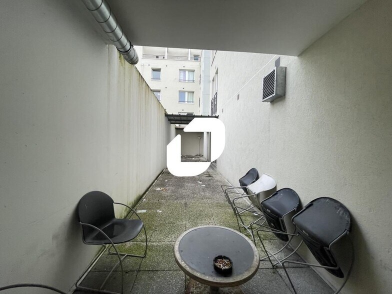 More Photos Of 11-13 Promenade Du Belvédère, Torcy Office For Sale