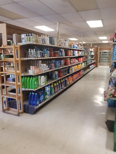 More Photos Of 82 Main St S, Bethlehem Service Station For Sale