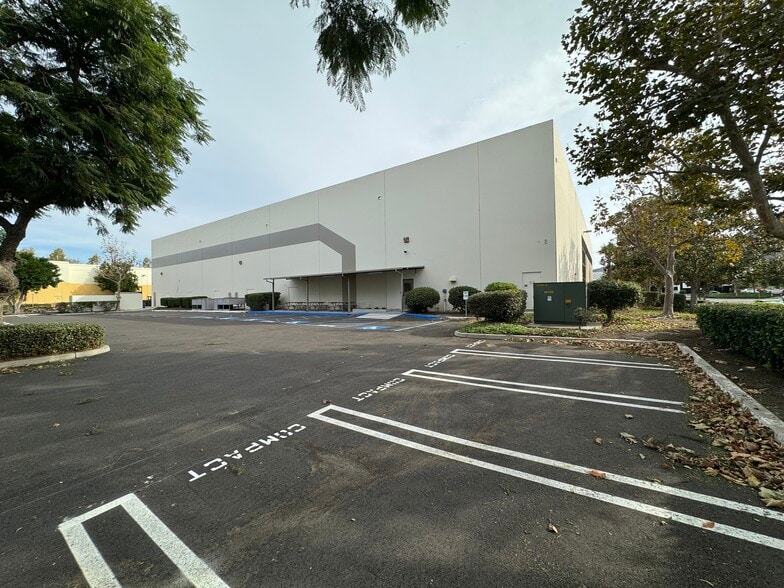 More Photos Of 809 Calle Plano, Camarillo Manufacturing For Sale