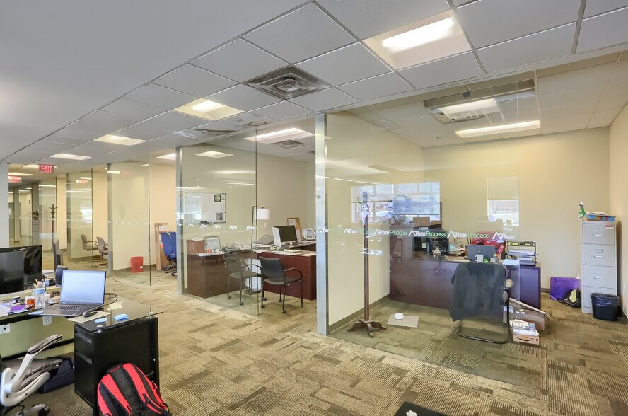 More Photos Of 150 Gamma Dr, Pittsburgh Light Manufacturing For Sale
