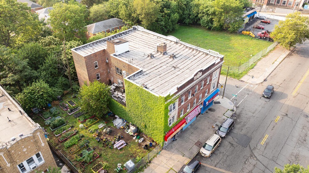 More Photos Of 632-634 Martin Luther King Blvd, Newark Apartments For Sale
