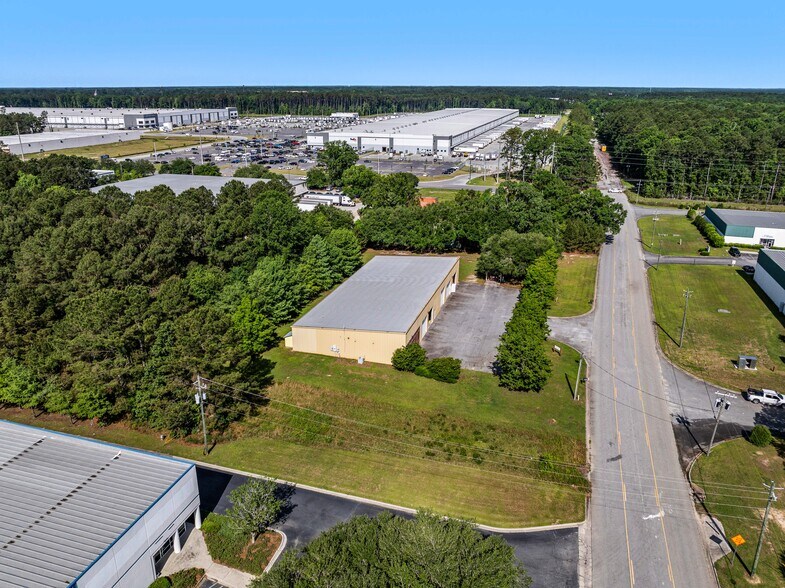More Photos Of 205 Bourne Blvd, Savannah Warehouse For Sale