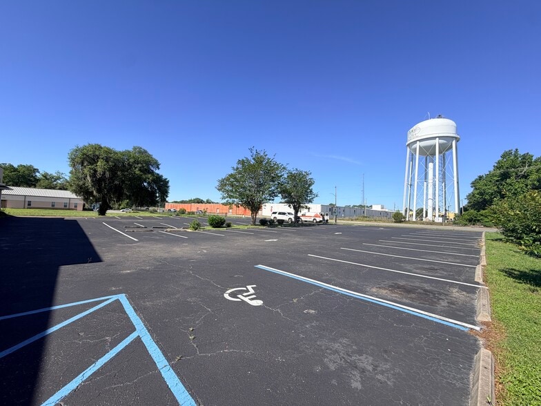 More Photos Of 115 Pat Thomas Pky, Quincy Office For Lease