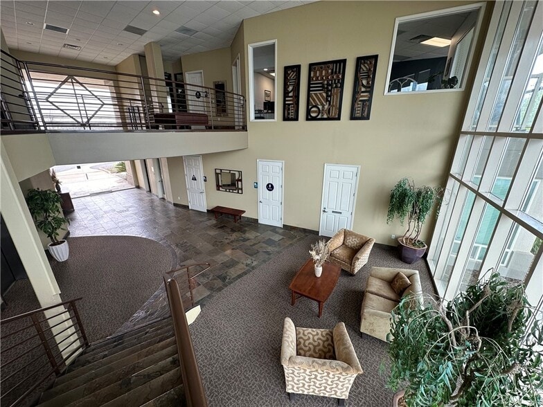 More Photos Of 2580 Sierra Sunrise Ter, Chico Office For Lease