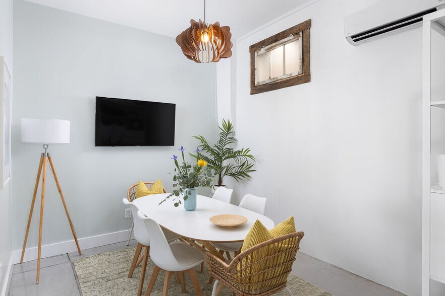 More Photos Of 112 Cape Fear Blvd, Carolina Beach Freestanding For Sale