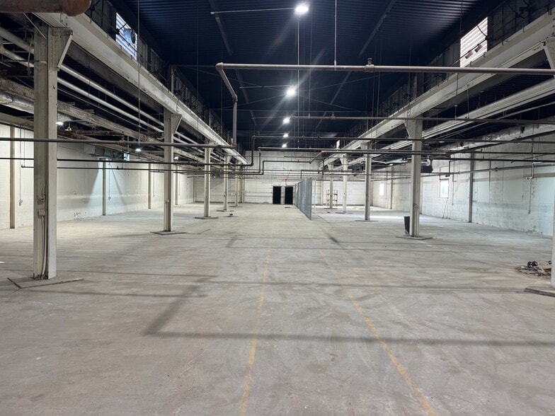 More Photos Of 131 N Hedges St, Dayton Warehouse For Sale