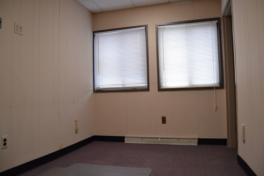 More Photos Of 20 Hospital Dr, Toms River Medical For Lease