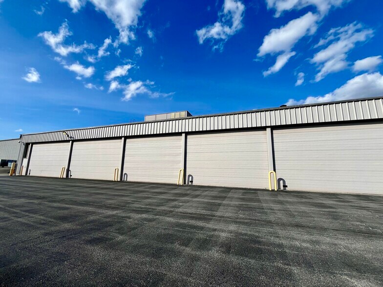 7665 Henry Clay Blvd, Liverpool, NY 13088 Industrial For Lease