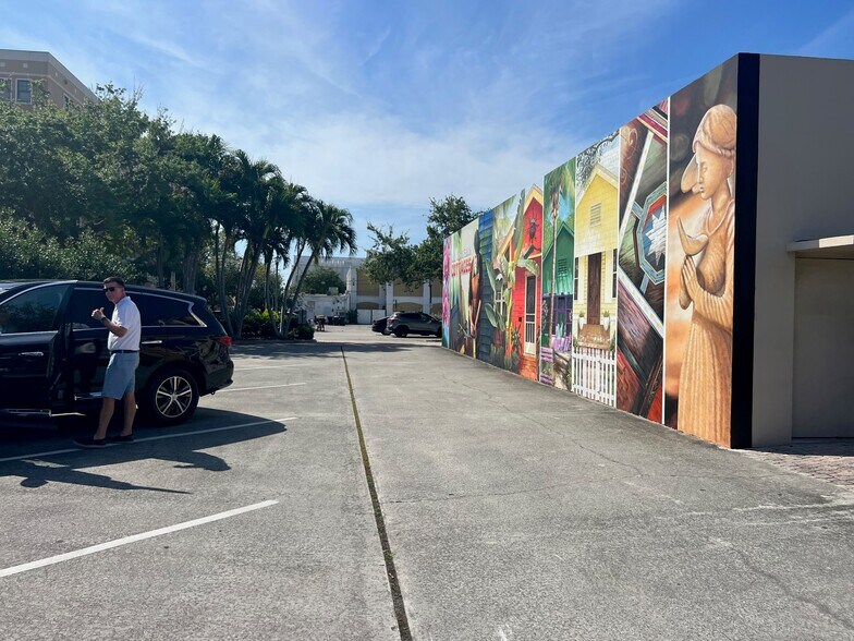 More Photos Of 604 Lucerne Ave, Lake Worth Beach Storefront For Sale