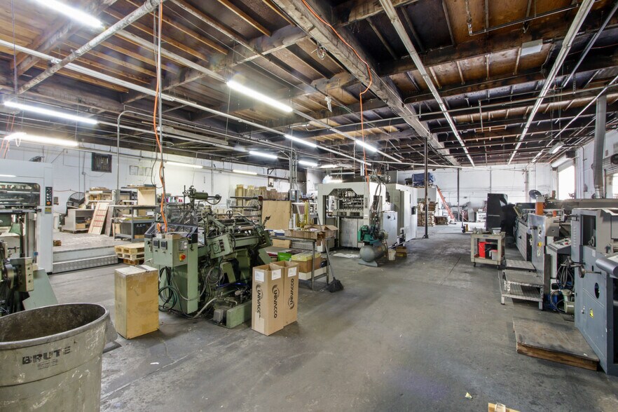 More Photos Of 1430-1433 Adelia Ave, South El Monte Manufacturing For Lease