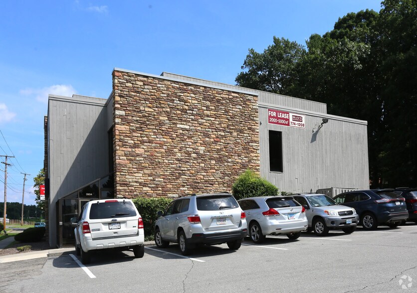 More Photos Of 3902-3904 Franklin Rd, Roanoke Office For Lease