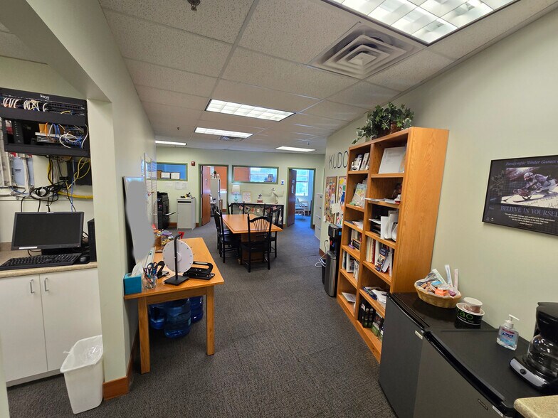 More Photos Of 4548 Atherton Dr, Salt Lake City Office For Lease