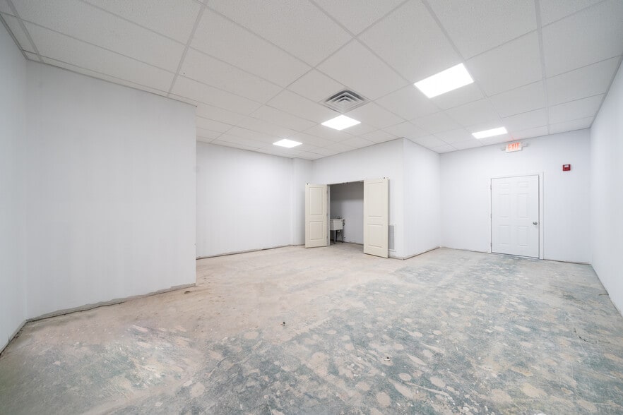 More Photos Of 1053-1055 Springfield Ave, Irvington Storefront For Lease