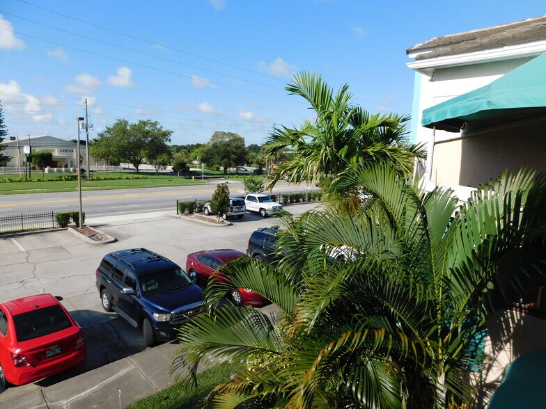 More Photos Of 1600 W Eau Gallie Blvd, Melbourne Office For Lease
