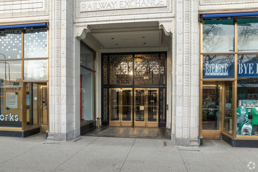 More Photos Of 224 S Michigan Ave, Chicago Office For Lease