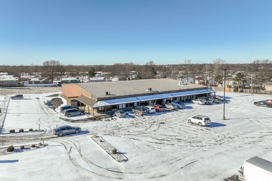 Primary Photo Of 177 Frontier Park Dr, O'Fallon Bowling Alley For Sale