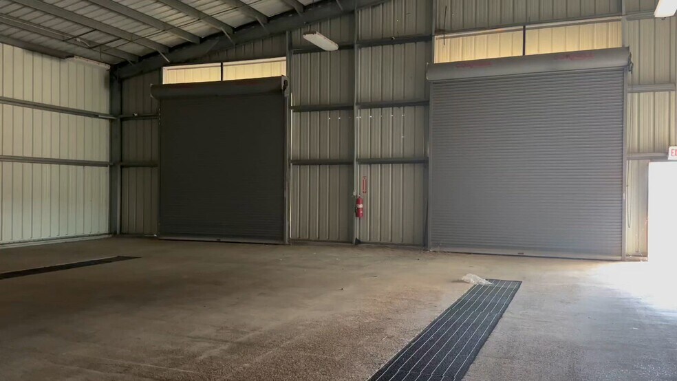 Primary Photo Of 1796 Simpson Highway 49, Magee Flex For Sale