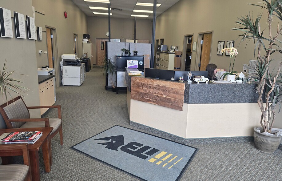 More Photos Of 1601 Church Ave, Winnipeg Warehouse For Lease