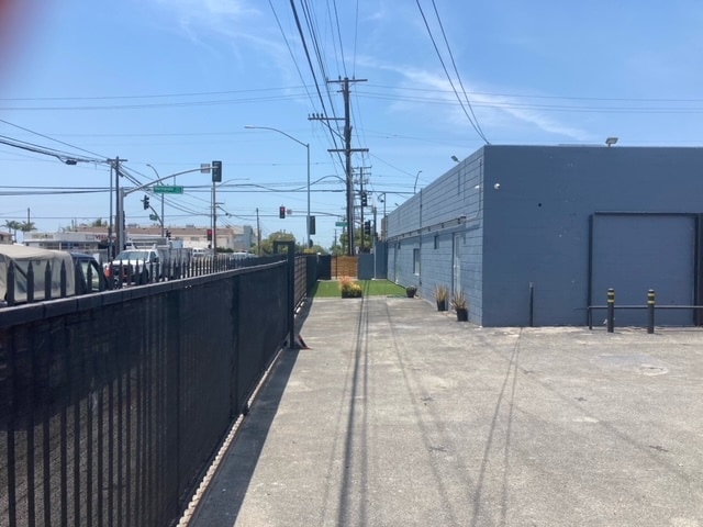 More Photos Of 15032 S Normandie Ave, Gardena Manufacturing For Sale
