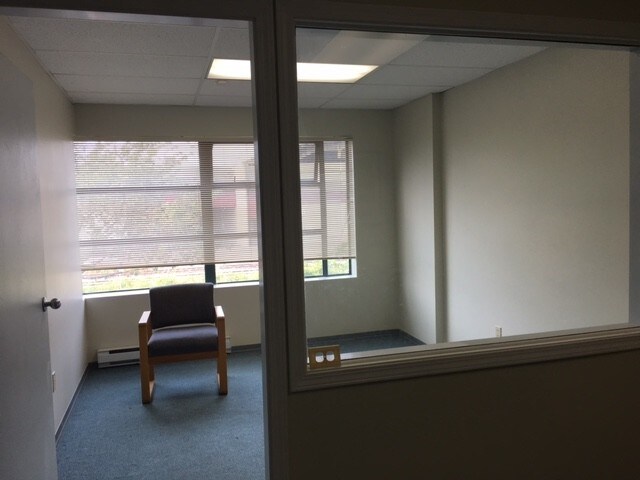 More Photos Of 9010 Oak St, Vancouver Warehouse For Sale